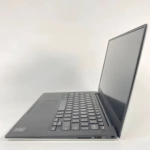 Ультрабук Dell XPS 13 9343 / 13.3" (1920x1080) IPS / Intel Core i5-5200U (2 (4) ядра по 2.2 - 2.7 GHz) / 8 GB DDR3 / 256 GB SSD / Intel HD Graphics 5500 / Mini Display Port б/в - зображення 5