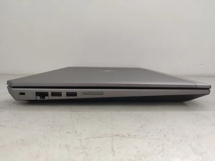 Мобільна робоча станція HP ZBook 15 G6 / 15.6" (1920x1080) IPS / Intel Core i7-9850H (6 (12) ядер по 2.6 - 4.6 GHz) / 32 GB DDR4 / 512 GB SSD / nVidia Quadro T1000, 4 GB GDDR5, 128-bit / WebCam б/в - зображення 3