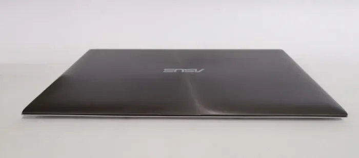 Ультрабук Asus ZenBook UX31LA / 13.3'' (1600x900) TN / Intel Core i5-4200U (2 (4) ядра по 1.6 - 2.6 GHz) / 4 GB DDR3 / 128 GB SSD / Intel HD Graphics 4400 / WebCam / micro HDMI / Win 10 Pro б/в - зображення 9