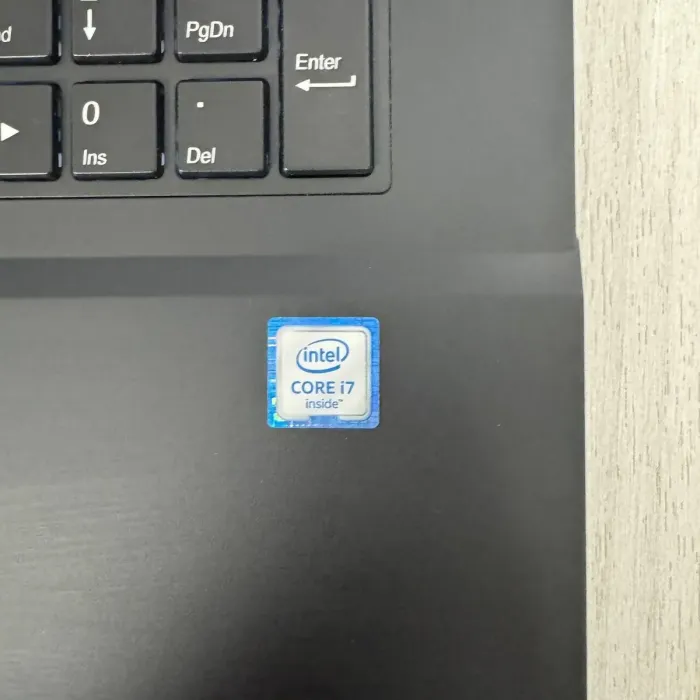 Ігровий ноутбук Б-клас Eluktronics N170RD1 / 17.3" (1920x1080) TN / Intel Core i7-6700HQ (4 (8) ядра по 2.6 - 3.5 GHz) / 16 GB DDR4 / 120 GB SSD + 1000 GB HDD / nVidia GeForce GTX 960M, 2 GB GDDR5, 128-bit / WebCam б/в - зображення 5