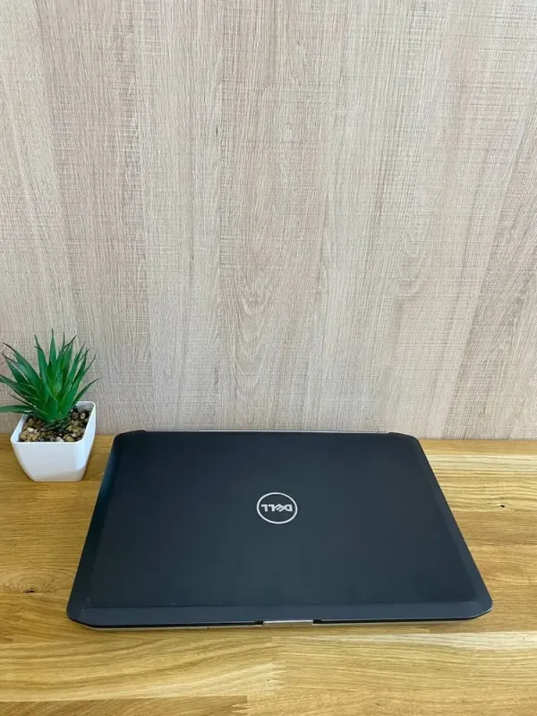Ноутбук Dell Latitude E6430 / 14" (1366x768) TN / Intel Core i7-3540M (2 (4) ядра по 3.0 - 3.7 GHz) / 8 GB DDR3 / 128 GB SSD / Intel HD Graphics 4000 / WebCam / VGA б/в - зображення 6