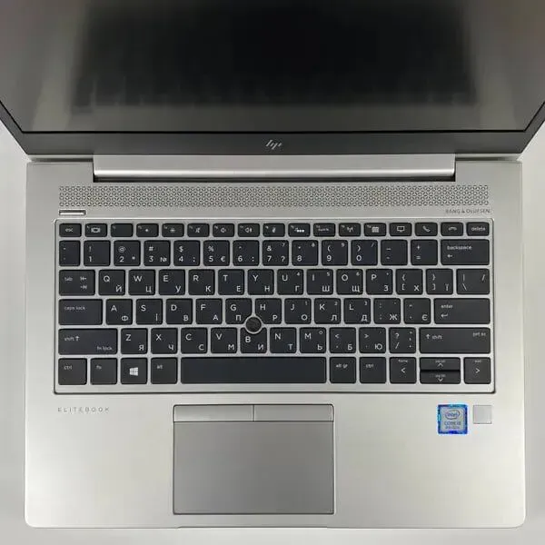 Ультрабук Б-клас HP EliteBook 830 G6 / 13.3" (1920x1080) IPS / Intel Core i5-8265U (4 (8) ядра по 1.6 - 3.9 GHz) / 16 GB DDR4 / 256 GB SSD / Intel UHD Graphics 620 / WebCam / TouchID б/в - зображення 4