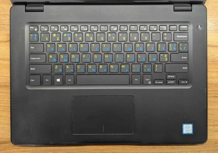 Ноутбук Dell Latitude 3490 / 14" (1920x1080) IPS / Intel Core i5-8250U (4 (8) ядра по 1.6 - 3.4 GHz) / 8 GB DDR4 / 240 GB SSD / Intel UHD Graphics 620 / WebCam / Windows 10 б/в - зображення 3