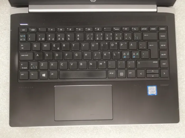 Ультрабук HP ProBook 430 G5 / 13.3" TN / Core i5-8250U (4 ядра по 1.6-3.4 GHz) / 8GB DDR4 / 240GB SSD / UHD Graphics 620 / WebCam / HDMI б/в - зображення 3