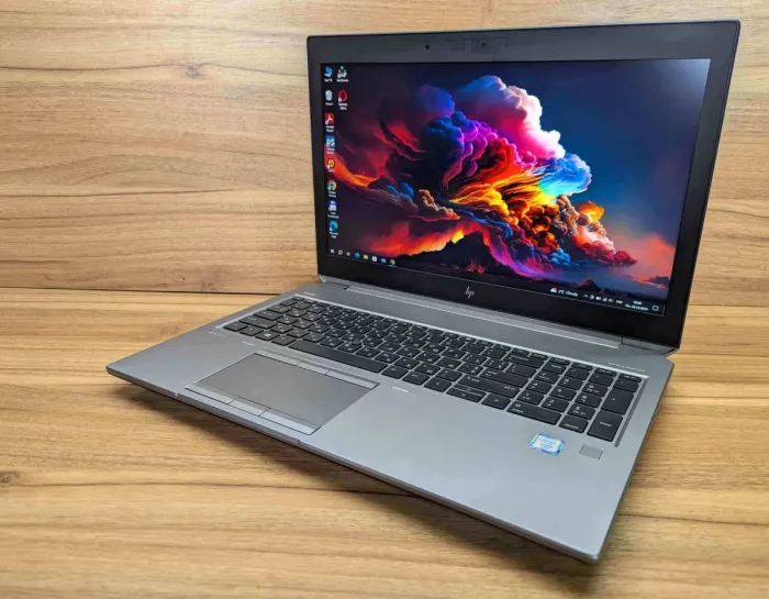 Мобільна робоча станція HP zBook 15 G5 / 15.6" (1920x1080) IPS / Intel Xeon E-2176M (6 (12) ядер по 2.7 - 4.4 GHz) / 16 GB DDR4 / 512 GB SSD / nVidia Quadro P2000, 4 GB GDDR5, 128-bit / WebCam / TouchID / Windows 10 б/в - зображення 5