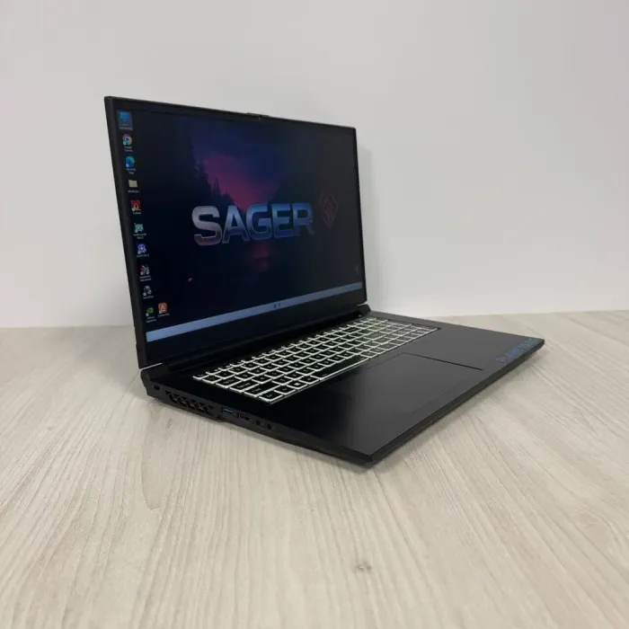 Ігровий ноутбук Б-клас Sager NP70SNE / 17.3" (1920x1080) IPS / Intel Core i9-13900HX (24 (32) ядра по 2.2 - 5.4 GHz) / 16 GB DDR5 / 512 GB SSD NVMe / nVidia GeForce RTX 4070, 8 GB GDDR6, 128-bit / WebCam б/в - зображення 4