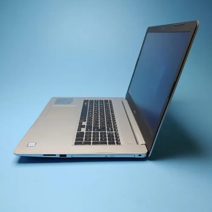 Ноутбук Dell Inspiron 5770 / 17.3" (1920x1080) IPS / Intel Core i5-8250U (4 (8) ядра по 1.6 - 3.4 GHz) / 8 GB DDR4 / 240 GB SSD / Intel UHD Graphics 620 / WebCam / DVD-ROM / Win 10 Pro б/в - зображення 4