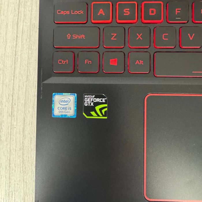 Ігровий ноутбук Б-класу Acer Nitro 5 AN515-54 / 15,6" (1920x1080) IPS / Intel Core i5-9300H (4 (8) ядра по 2,4 - 4,1 ГГц) / 8 ГБ DDR4 / 256 ГБ SSD / nVidia GeForce GTX 1050, 3 ГБ GDDR5, 96-біт / WebCam б/в - зображення 5