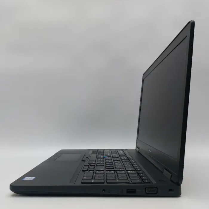 Ноутбук Dell Latitude 5590 / 15.6" (1920x1080) TN / Intel Core i5-8350U (4 (8) ядра по 1.7 - 3.6 GHz) / 16 GB DDR4 / 256 GB SSD NVMe / Intel UHD Graphics 620 / WebCam б/в - зображення 6