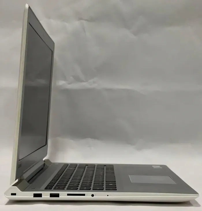 Ноутбук Б-клас Lenovo IdeaPad 700-15ISK / 15.6" (1920x1080) TN / Intel Core i7-6700HQ (4 (8) ядра по 2.6 - 3.5 GHz) / 16 GB DDR4 / 128 GB SSD + 1000 GB HDD / nVidia GeForce GTX 950M, 4 GB DDR3, 128-bit / WebCam / Windows 10 Pro б/в - зображення 4