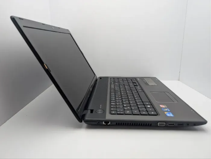 Ноутбук Acer Aspire 7741G / 17.3" (1600x900) TN / Intel Core i5-460M (2 (4) ядра по 2.5 - 2.8 GHz) / 6 GB DDR3 / 500 GB HDD / AMD Radeon HD 5650, 1 GB GDDR3, 128-bit / WebCam / DVD-ROM б/в - изображение 4