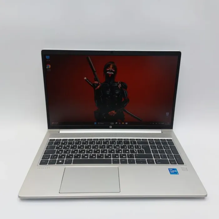 Ультрабук HP ProBook 650 G8 / 15.6" (1920x1080) IPS / Intel Core i5-1145G7 (4 (8) ядра по 1.1 - 4.4 GHz) / 16 GB DDR4 / 512 GB SSD M.2 / Intel Iris Xe Graphics / WebCam б/в - зображення 2