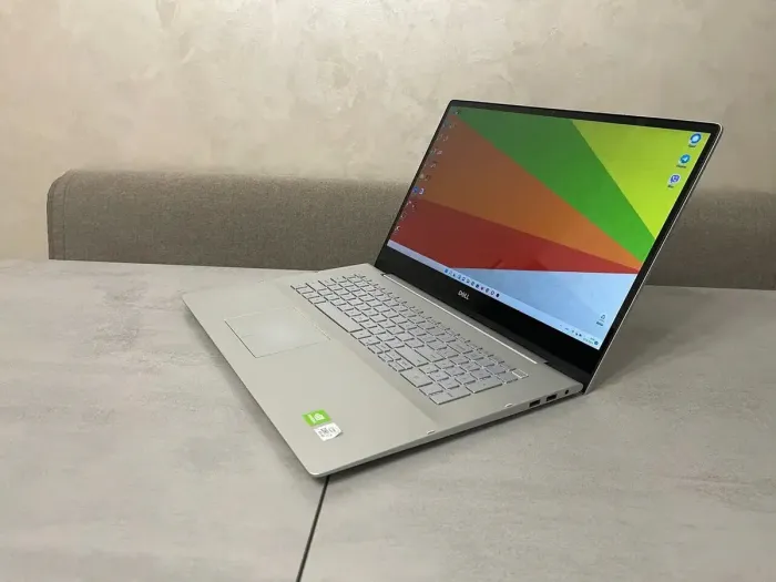 Ноутбук-трансформер Dell Inspiron 7791 2n1 / 17.3" (1920x1080) IPS Touch / Intel Core i7-10510U (4 (8) ядра по 1.8 - 4.9 GHz) / 16 GB DDR4 / 512 GB SSD M.2 + 1000 GB HDD / nVidia GeForce MX250, 2 GB GDDR5, 64-bit / WebCam / HDMI б/в - зображення 4