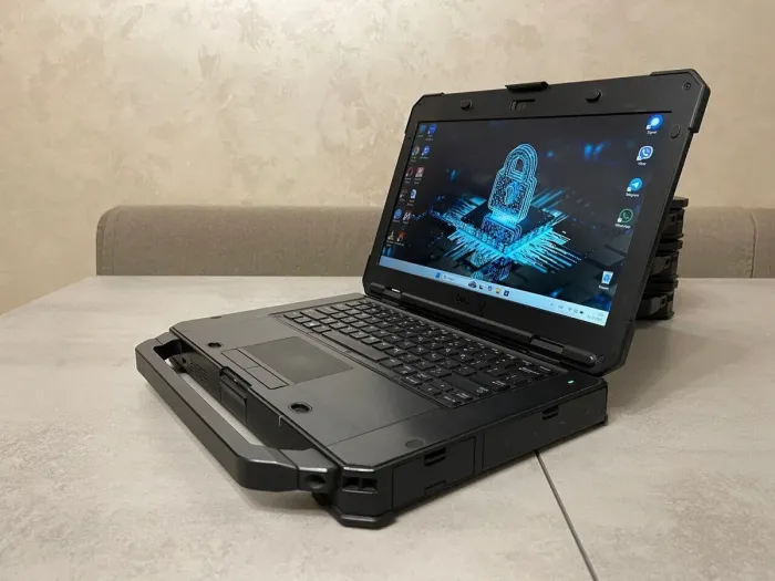 Захищений ноутбук Dell Latitude 5424 Rugged / 14" (1920x1080) IPS / Intel Core i5-8350U (4 (8) ядра по 1.7 - 3.6 GHz) / 32 GB DDR4 / 1000 GB SSD M.2 / AMD Radeon RX 540, 4 GB GDDR5, 128-bit / WebCam / Два АКБ б/в - изображение 6