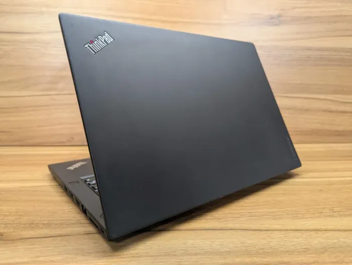 Ультрабук Lenovo ThinkPad T480 / 14" (2560x1440) IPS Touch / Intel Core i7-8650U (4 (8) ядра по 1.9 - 4.2 GHz) / 16 GB DDR4 / 512 GB SSD / nVidia GeForce MX150, 2 GB GDDR5, 64-bit / WebCam / Fingerprint / Windows 10 б/в - зображення 7