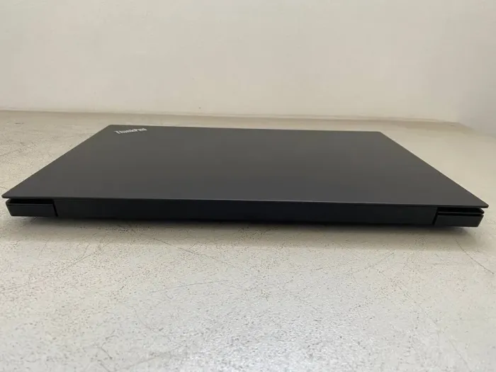 Ноутбук Lenovo ThinkPad E580 / 15.6" (1920x1080) IPS / Intel Core i3-8130U (2 (4) ядра по 2.2 - 3.4 GHz) / 8 GB DDR4 / 256 GB SSD / Intel UHD Graphics 620 / WebCam б/в - зображення 6