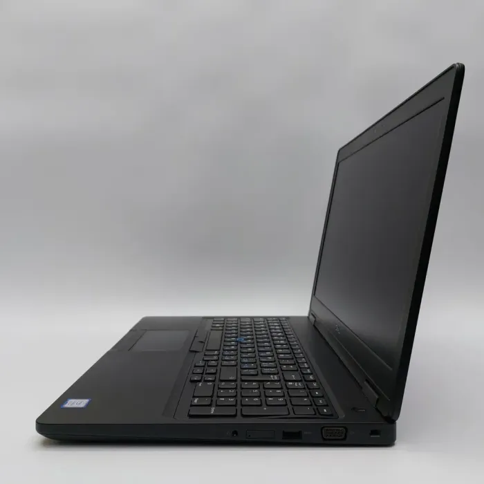 Ноутбук Dell Latitude 5590 / 15.6" (1920x1080) TN / Intel Core i5-8350U (4 (8) ядра по 1.7 - 3.6 GHz) / 16 GB DDR4 / 256 GB SSD / Intel UHD Graphics 620 / WebCam / Sim Card б/в - зображення 5