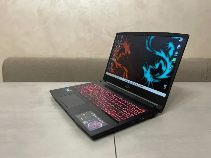 Ігровий ноутбук MSI Katana 15 B12VFK-237CA / 15.6" (1920x1080) IPS / Intel Core i7-12650H (10 (16) ядер по 2.3 - 4.7 GHz) / 16 GB DDR5 / 1000 GB SSD M.2 / nVidia GeForce RTX 4060, 8 GB GDDR6, 128-bit / WebCam / HDMI б/в - зображення 4