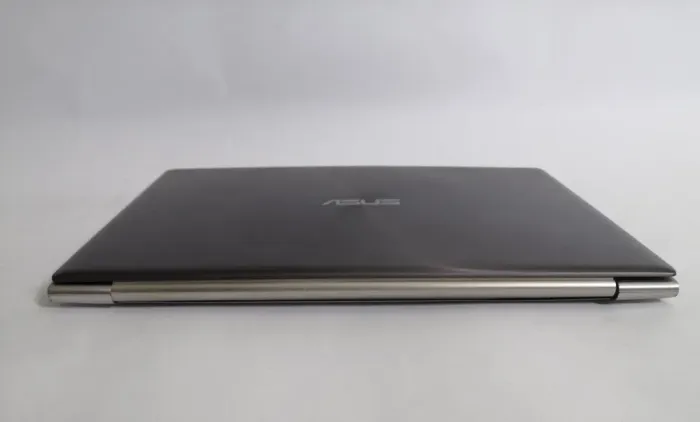 Ультрабук Asus ZenBook UX32L / 13.3" (1920x1080) IPS / Intel Core i7-4510U (2 (4) ядра по 2.0 - 3.1 GHz) / 8 GB DDR3 / 240 GB SSD / nVidia GeForce 840M, 2 GB GDDR3, 64-bit / WebCam / HDMI / Windows 10 Home б/в - зображення 3