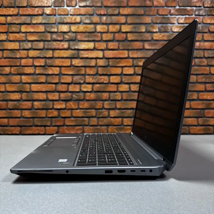 Мобільна робоча станція Б-класу HP ZBook Studio G5 / 15,6" (1920x1080) IPS / Intel Core i7-9750H (6 (12) ядер по 2,6 - 4,5 ГГц) / 16 ГБ DDR4 / 256 ГБ SSD / nVidia Quadro T1000, 4 ГБ GDDR5, 128-біт б/в - зображення 4