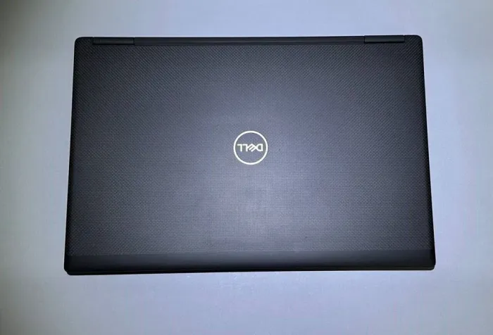 Мобільна робоча станція Dell Precision 7730 / 17.3" (1920x1080) IPS / Intel Core i7-8750H (6 (12) ядер по 2.2 - 4.1 GHz) / 32 GB DDR4 / 512 GB SSD / AMD Radeon Pro WX 7100, 8 GB GDDR5, 256-bit / WebCam / HDMI б/в - зображення 4