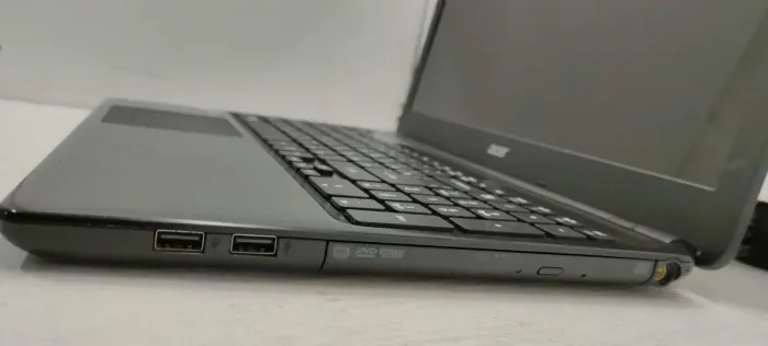 Ноутбук Б-класс Acer Aspire E1-572G / 15.6" TN / Core i3-4010U (2(4) ядра по 1.7GHz) / 8GB DDR3 / 240GB SSD / Radeon HD 8670M, 1GB DDR3/ WebCam б/в - зображення 6