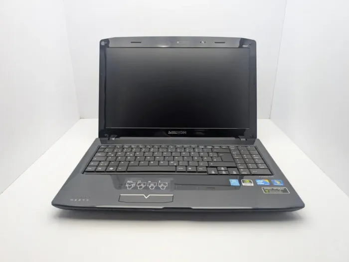 Ноутбук Medion Akoya P6622 / 15.6" (1366x768) TN / Intel Core i3-350M (2 (4) ядра по 2.26 GHz) / 6 GB DDR3 / 320 GB HDD / nVidia GeForce GT 310M, 512 MB GDDR3, 64-bit / WebCam б/в - зображення 3