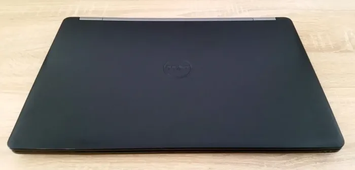 Ноутбук Б-класс Dell Latitude E5570 / 15.6" TN / Intel Core i3-6100U (2(4) ядра по 2.3GHz) / 8GB DDR4 / 128GB SSD M.2 + 500GB HDD / HD Graphics 520 / WebCam б/в - зображення 7