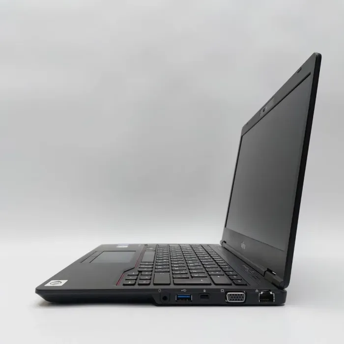 Ультрабук Fujitsu LifeBook U7311 / 13.3" (1920x1080) IPS / Intel Core i5-1145G7 (4 (8) ядра по 2.6 - 4.4 GHz) / 16 GB DDR4 / 512 GB SSD / Intel Iris X Graphics / WebCam б/в - зображення 5