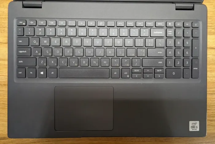 Ноутбук Б-клас Dell Latitude 3510 / 15.6" (1366x768) TN / Intel Core i5-10210U (4 (8) ядра по 1.6 - 4.2 GHz) / 16 GB DDR4 / 512 GB SSD / Intel UHD Graphics / WebCam / Windows 10 б/в - зображення 3