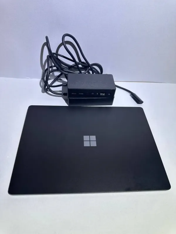 Ультрабук Microsoft Surface laptop 4 Model 1951 / 13.5" (2256x1504) IPS Touch / Intel Core i5-1145G7 (4 (8) ядра по 2.6 - 4.4 GHz) / 16 GB DDR4 / 512 GB SSD M.2 / Intel Iris Xe Graphics / WebCam б/в - зображення 6