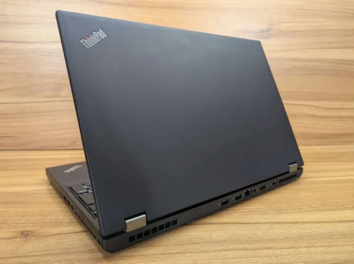 Мобільна робоча станція Lenovo ThinkPad P51 / 15.6" (1920x1080) IPS / Intel Core i7-7820HQ (4 (8) ядра по 2.9 - 3.9 GHz) / 32 GB DDR4 / 512 GB SSD / nVidia Quadro M2200, 4 GB GDDR5, 128-bit / WebCam / Fingerprint / Windows 10 б/в - зображення 7