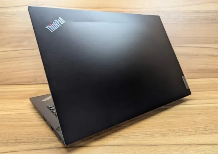 Ультрабук Б-клас Lenovo ThinkPad E14 Gen 2 / 14" (1920x1080) IPS / AMD Ryzen 7 4700U (8 ядер по 2.0 - 4.1 GHz) / 16 GB DDR4 / 512 GB SSD / AMD Radeon Graphics 448SP / WebCam / Windows 10 б/в - зображення 7