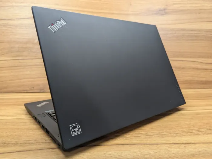 Ультрабук Б-клас Lenovo ThinkPad T470 / 14" (1920x1080) IPS / Intel Core i5-6300U (2 (4) ядра по 2.4 - 3.0 GHz) / 8 GB DDR4 / 256 GB SSD / Intel HD Graphics 520 / WebCam / TouchID / Windows 10 б/в - зображення 6