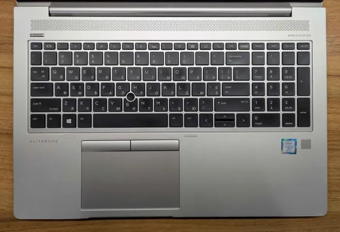 Ультрабук HP EliteBook 850 G6 / 15.6" (1920x1080) IPS / Intel Core i5-8365U (4 (8) ядра по 1.6 - 4.1 GHz) / 16 GB DDR4 / 512 GB SSD / Intel UHD Graphics / WebCam / Fingerprint / Windows 10 б/в - зображення 3