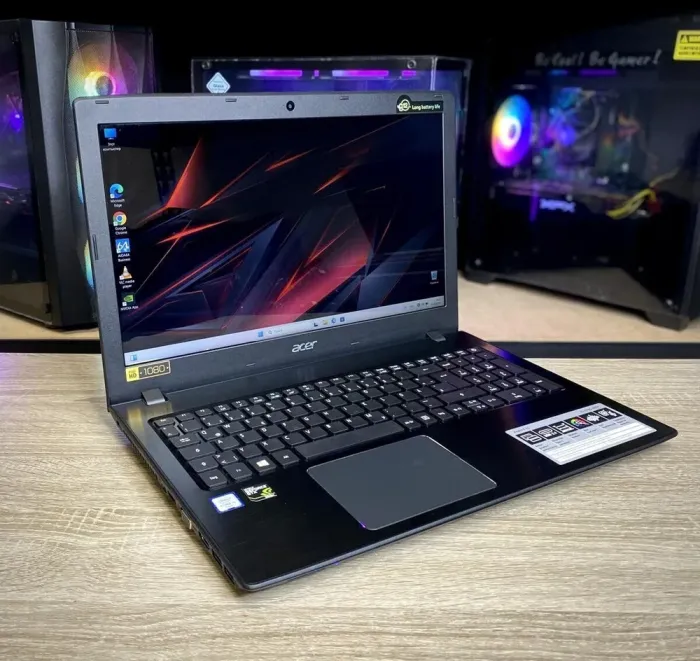 Ноутбук Acer Aspire E15 / 15.6" (1920x1080) TN / Intel Core i5-6200U (2 (4) ядра по 2.3 - 2.8 GHz) / 8 GB DDR4 / 120 GB SSD + 1000 GB HDD / nVidia GeForce GTX 950, 2 GB GDDR5, 128-bit / WebCam / DVD-ROM б/в - зображення 3