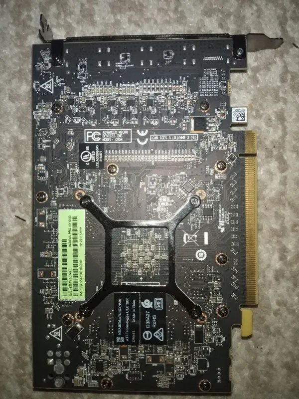 Дискретна відеокарта AMD Radeon Pro WX 5100, 8 GB GDDR5, 256-bit / 4x DisplayPort б/в - зображення 3