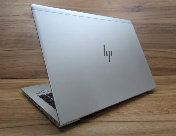 Ультрабук HP EliteBook 840 G5 / 14" (1920x1080) IPS / Intel Core i7-8650U (4 (8) ядра по 1.9 - 4.2 GHz) / 8 GB DDR4 / 256 GB SSD / Intel UHD Graphics 620 / WebCam / Fingerprint / Windows 10 б/в - зображення 7