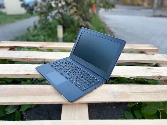Нетбук Dell Latitude 3120 / 11.6" (1366x768) TN / Intel Pentium Silver N6000 (4 ядра по 1.1 - 3.3 GHz) / 8 GB DDR4 / 128 GB SSD M.2 / Intel UHD Graphics / WebCam / Windows 10 Pro б/в - зображення 7