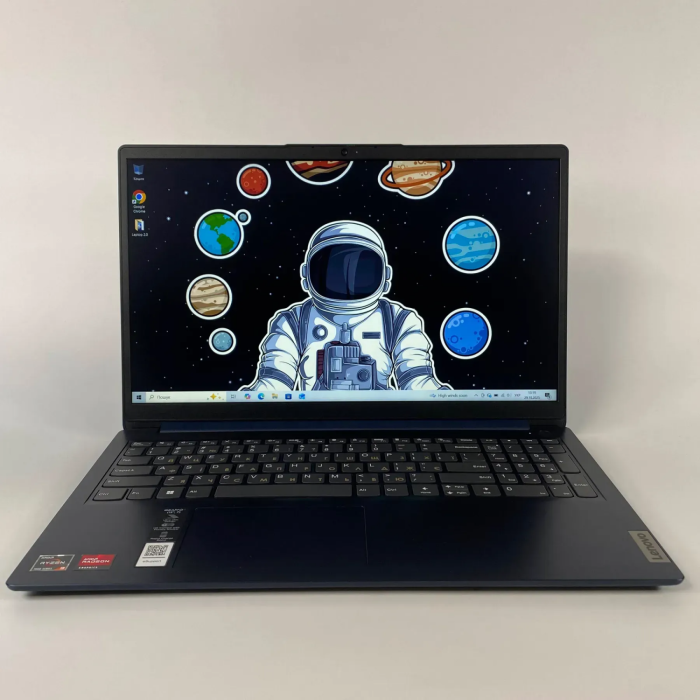 Ультрабук Lenovo IdeaPad 1 15AMN7 / 15.6" (1920x1080) IPS / AMD Ryzen 3 7320U (4 (8) ядра по 2.4 - 4.1 GHz) / 8 GB DDR5 / 256 GB SSD / AMD Radeon 610M / WebCam / HDMI б/в - зображення 2