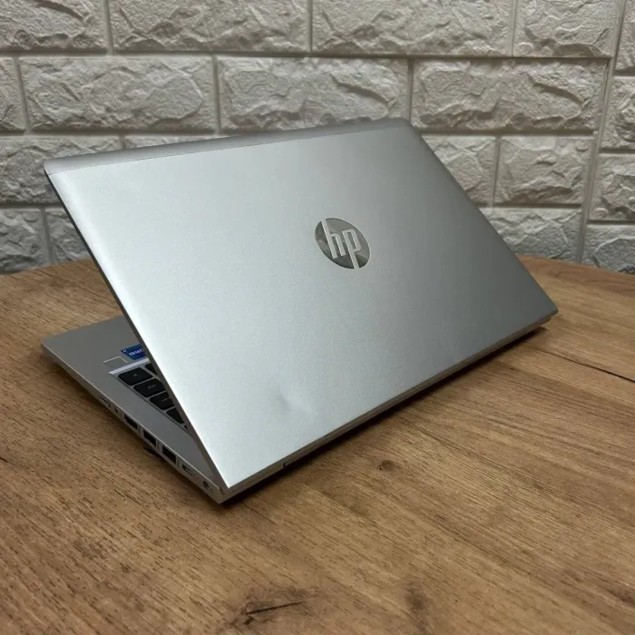 Ультрабук HP ProBook 640 G8 / 14" (1920x1080) IPS / Intel Core i7-1165G7 (4 (8) ядра по 2.8 - 4.7 GHz) / 16 GB DDR4 / 512 GB SSD NVMe / Intel Iris Xe Graphics / WebCam б/в - зображення 6