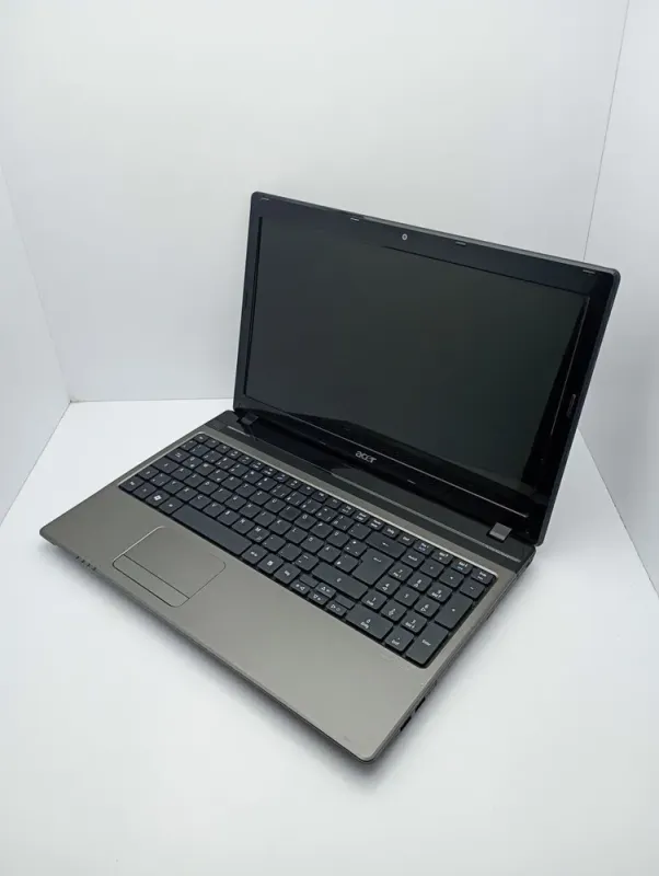 Ноутбук Acer 5750g / 15.6" (1366x768) TN / Intel Core i7-2670QM (4 (8) ядра по 2.2 - 3.1 GHz) / 6 GB DDR3 / 320 GB HDD / nVidia GeForce GT 540M, 1 GB DDR3, 64-bit / WebCam б/в - зображення 4