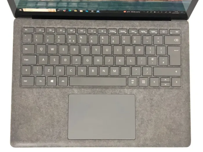 Ультрабук Б-клас Microsoft Surface Laptop 3 1867 / 13.5" (2256x1504) IPS Touch / Intel Core i5-1035G7 (4 (8) ядра по 1.2 - 3.7 GHz) / 8 GB DDR4 / 256 GB SSD NVMe / Intel Iris Plus Graphics / WebCam / Win 10 Pro б/в - зображення 8