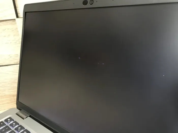 Ультрабук Б-клас Dell Latitude 5420 / 14" (1920x1080) IPS / Intel Core i5-1135G7 (4 (8) ядра по 4.2 GHz) / 8 GB DDR4 / 256 GB SSD M.2 / Intel Iris Xe Graphics / WebCam / HDMI / Windows 10 б/в - зображення 4