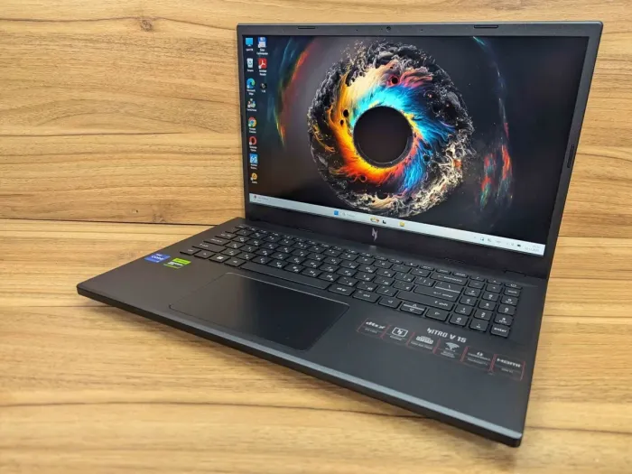 Ігровий ноутбук Acer Nitro V15 ANV15-51 / 15.6" (1920x1080) IPS / Intel Core i7-13620H (10 (16) ядер по 3,6 - 4,9 ГГц) / 16 ГБ DDR5 / 1000 ГБ SSD / nVidia GeForce RTX 4060, 8 ГБ GDDR6, 128-bit / WebCam / Windows 11 б/в - зображення 5