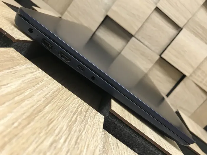 Ультрабук Б-клас Lenovo IdeaPad 3 15IAU7 / 15.6" (1920x1080) IPS Touch / Intel Core i5-1235U (10 (12) ядер по 3.3 - 4.4 GHz) / 8 GB DDR4 / 256 GB SSD / Intel Iris Xe Graphics / WebCam / HDMI б/в - зображення 5