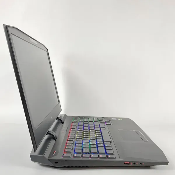 Ігровий ноутбук Б-клас HP Omen 17-an0 / 17.3" (1920x1080) IPS / Intel Core i7-7700HQ (4 (8) ядра по 2.8 - 3.8 GHz) / 16 GB DDR4 / 256 GB SSD + 1000 GB HDD / nVidia GeForce GTX 1070, 8 GB GDDR5, 256-bit / WebCam / HDMI б/в - зображення 4