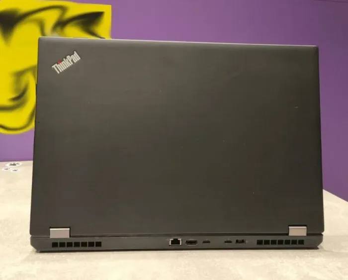 Мобільна робоча станція Lenovo ThinkPad P52 / 15.6" (1920x1080) IPS / Intel Core i7-8750H (6 (12) ядер по 2.2 - 4.1 GHz) / 32 GB DDR4 / 512 GB SSD / nVidia Quadro P2000, 4 GB GDDR5, 128-bit / WebCam б/в - зображення 5