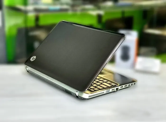 Ноутбук Б-клас HP Pavilion dv6-6135dx / 15.6" (1366x768) TN / AMD A8-3500M (4 ядра по 1.5 - 2.4 GHz) / 8 GB DDR3 / 128 GB SSD / AMD Radeon 6600M, 1 GB GDDR5, 32-bit / WebCam / Win 10 Pro б/в - зображення 4