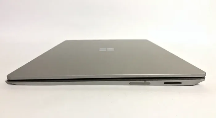 Ультрабук Microsoft Surface Laptop 2 1769 / 13.5" (2256x1504) IPS Touch / Intel Core i5-8350U (4 (8) ядра по 1.7 - 3.6 GHz) / 8 GB DDR4 / 256 GB SSD NVMe / Intel UHD Graphics 620 / WebCam / Win 11 Pro б/в - зображення 5